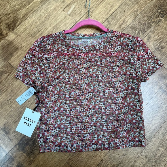 NWT Sunday Best sheer floral top - Picture 5 of 8